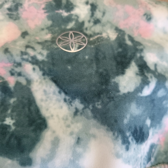 NWT Women XS GAIAM OM-DRI Hi Rise Pocket Capri Berkley Print Exercise Yoga Pants - Picture 6 of 10